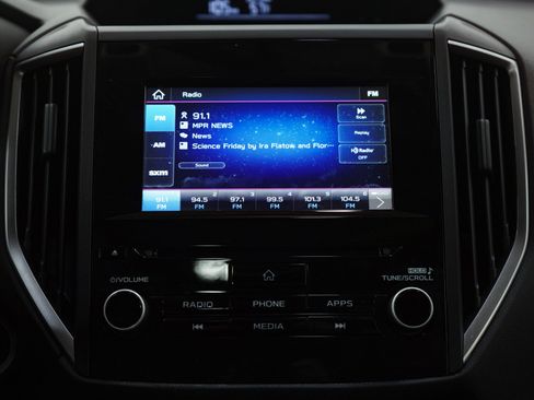 Used 2023 Subaru Crosstrek 2.0i Premium image 17