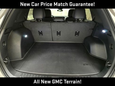 New 2026 GMC Terrain AT4 w/ Convenience Package III image 32