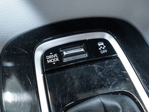 Used 2023 Toyota Corolla SE w/ Carpet Mat Package (TMS) image 23