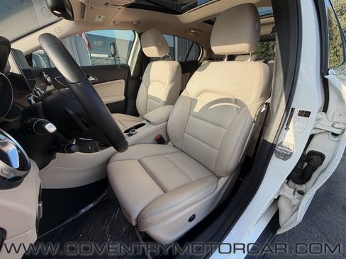 Used 2018 Mercedes-Benz GLA 250 4MATIC image 34