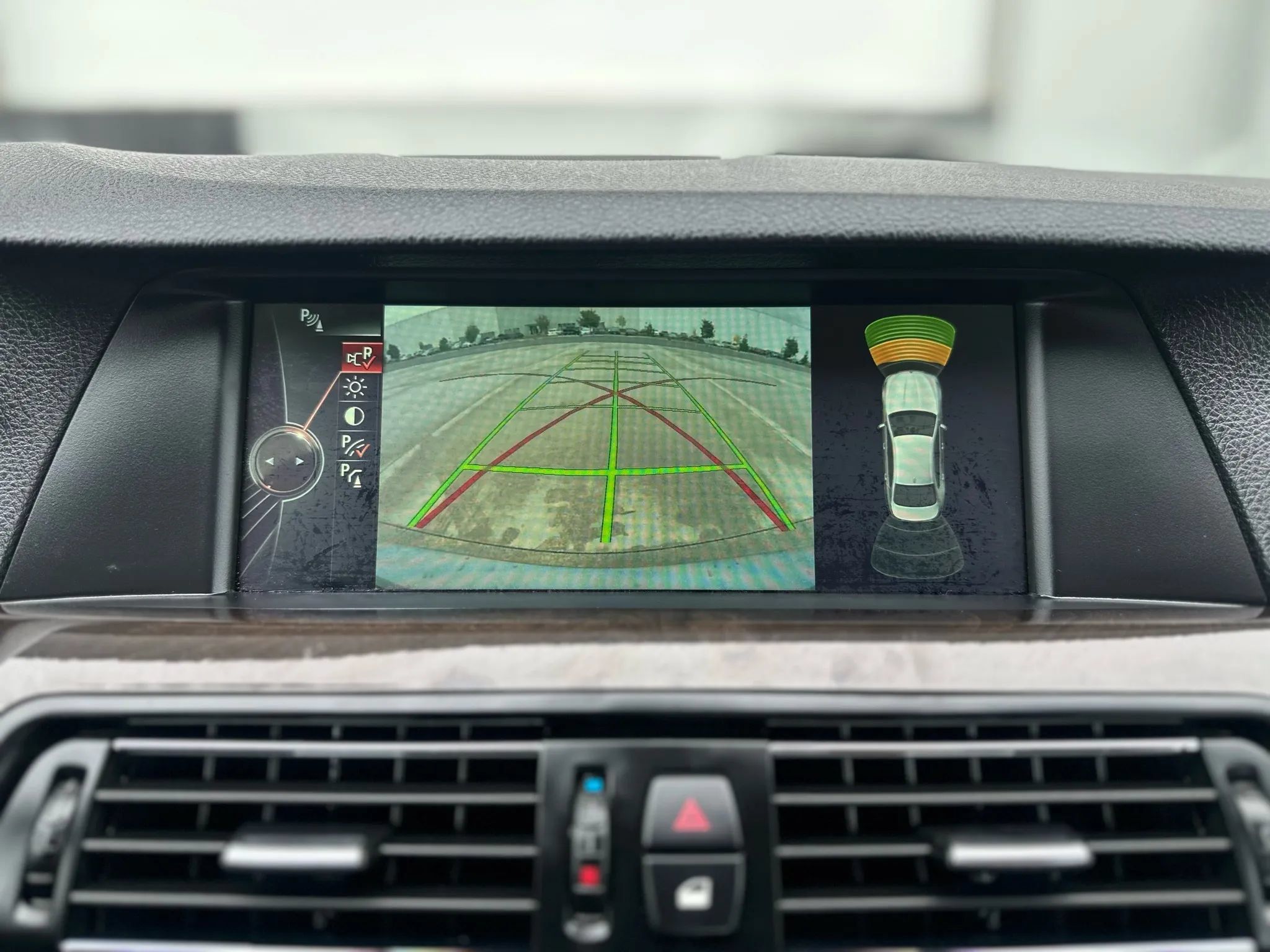 Used 2013 BMW 528i Sedan RWD image 18