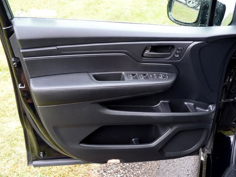 Used 2023 Honda Odyssey Sport image 22