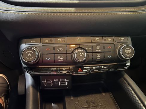Used 2023 Dodge Durango R/T AWD/4WD image 44