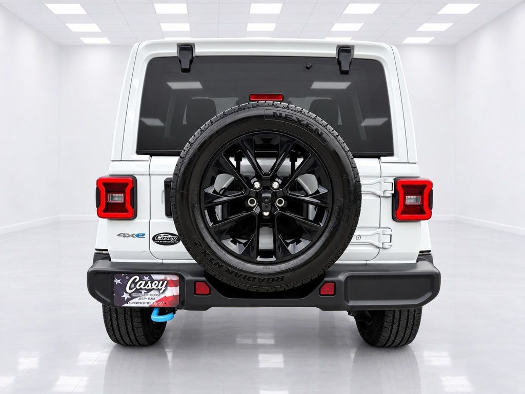 Used 2024 Jeep Wrangler Unlimited Sahara AWD/4WD image 12