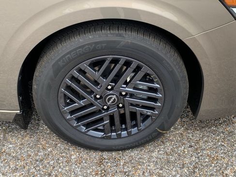 New 2026 Nissan Sentra SV w/ Floor Mat Package FWD image 6