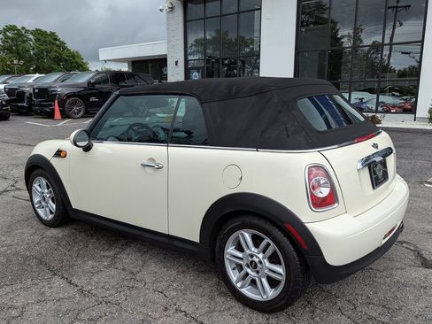 Used 2011 MINI Cooper Convertible FWD image 11