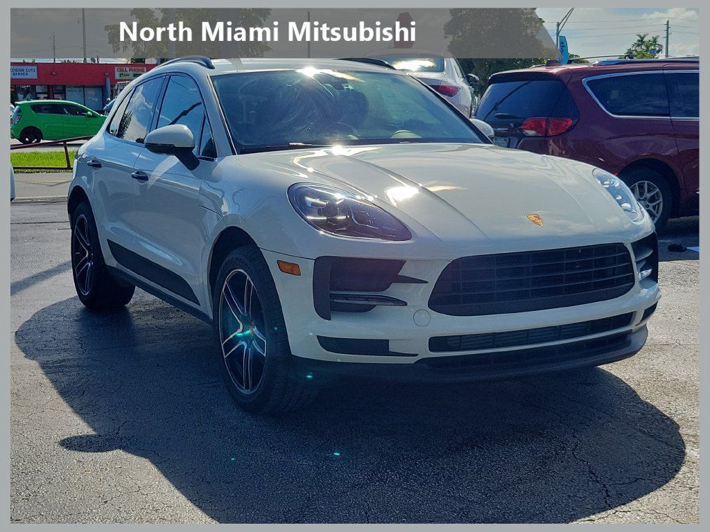 Used 2021 Porsche Macan AWD/4WD image 1