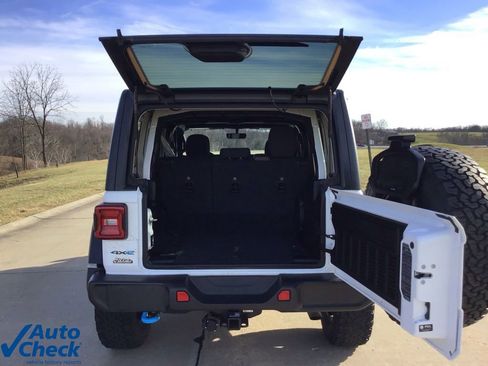 Used 2022 Jeep Wrangler Unlimited Rubicon 4xe w/ Cold Weather Group image 4