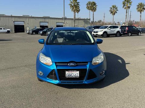 Used 2012 Ford Focus SE image 4