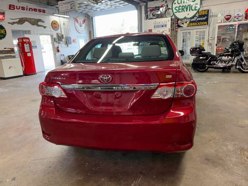 Used 2012 Toyota Corolla LE FWD image 4