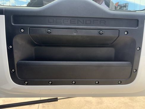 Used 2025 Land Rover Defender 110 S AWD/4WD image 19