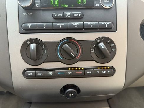 Used 2012 Ford Expedition EL XLT image 17