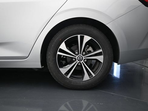 Used 2021 Nissan Sentra SV FWD image 15