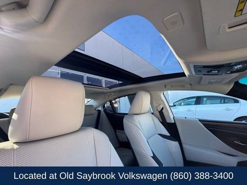 Used 2025 Lexus ES 350 Ultra Luxury image 36