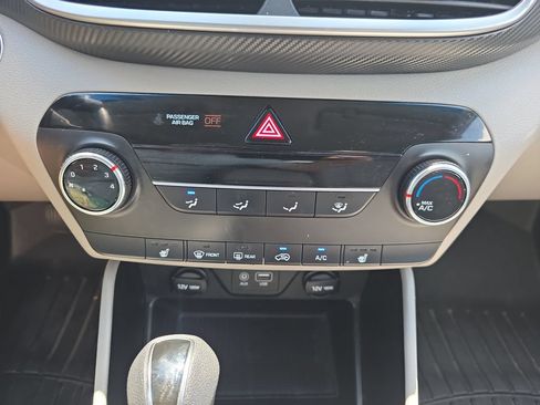 Used 2019 Hyundai Tucson Value FWD image 25