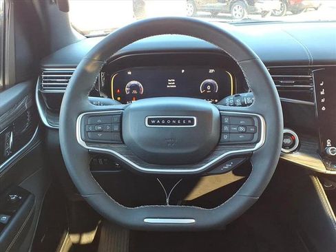 Used 2022 Jeep Wagoneer Series III w/ Premium Group I image 23