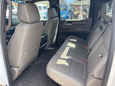 Certified 2022 GMC Sierra 1500 SLT w/ SLT Premium Plus Package AWD/4WD image 11