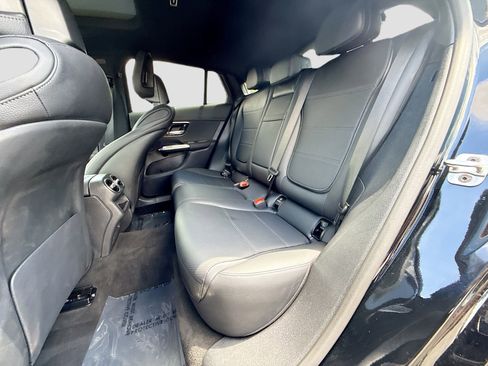 Used 2026 Mercedes-Benz GLC 300 4MATIC image 21