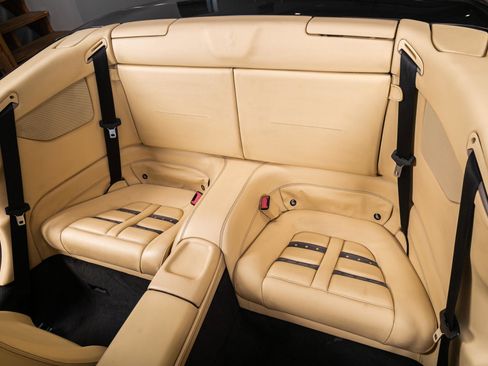 Used 2011 Ferrari California image 14