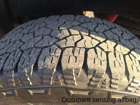 Used 2020 GMC Sierra 2500 AT4 w/ AT4 Premium Package image 44