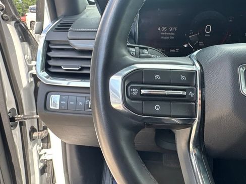 Used 2024 GMC Acadia Elevation AWD/4WD image 23