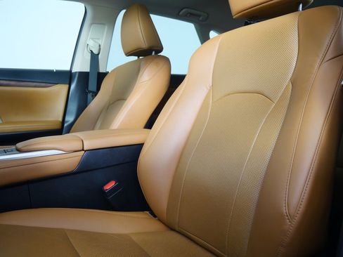 Used 2022 Lexus RX 350L FWD w/ Premium Package image 11