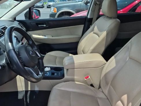 Used 2018 Subaru Outback 3.6R Limited AWD/4WD image 4