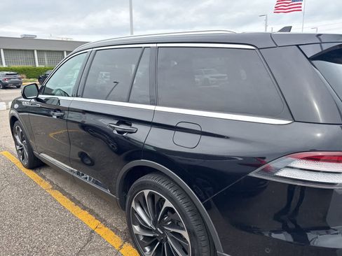 Used 2020 Lincoln Aviator Reserve w/ Equipment Group 202A AWD/4WD image 17