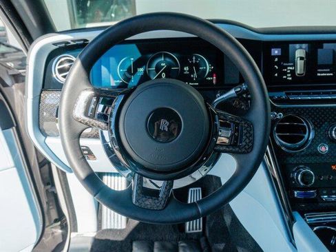 Used 2025 Rolls-Royce Cullinan Black Badge image 88