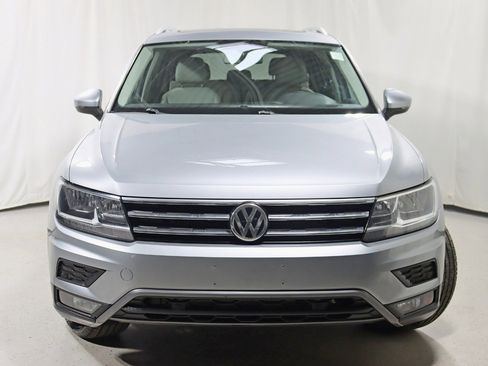Used 2019 Volkswagen Tiguan SEL w/ 3rd Row Seat Package image 8