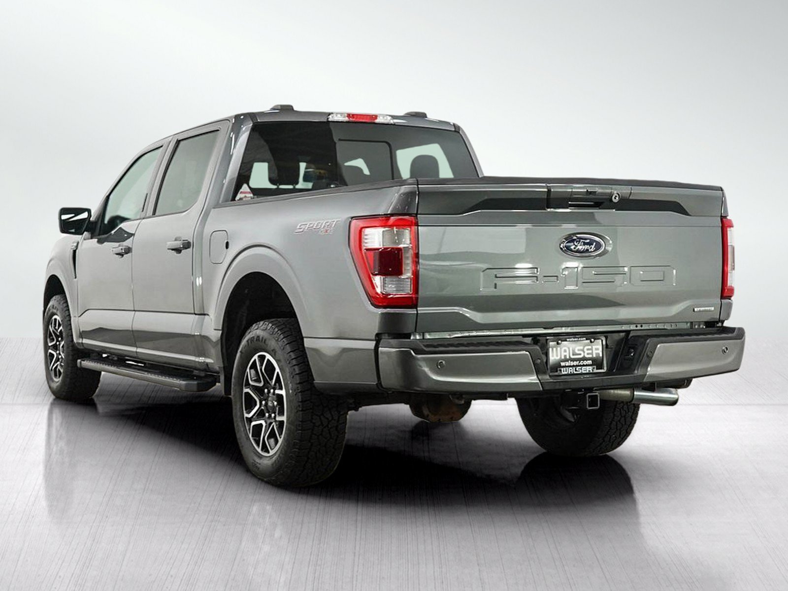 Used 2021 Ford F150 Lariat w/ Equipment Group 502A High AWD/4WD image 3