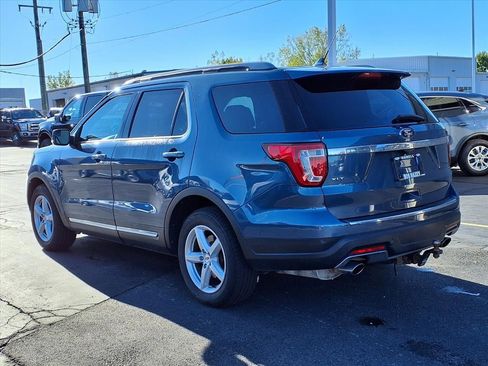 Certified 2018 Ford Explorer XLT w/ Equipment Group 202A image 7