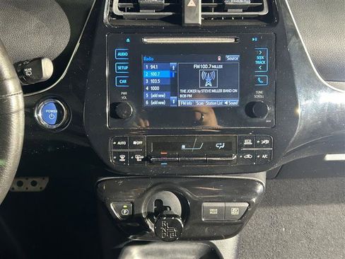 Used 2016 Toyota Prius Two image 12