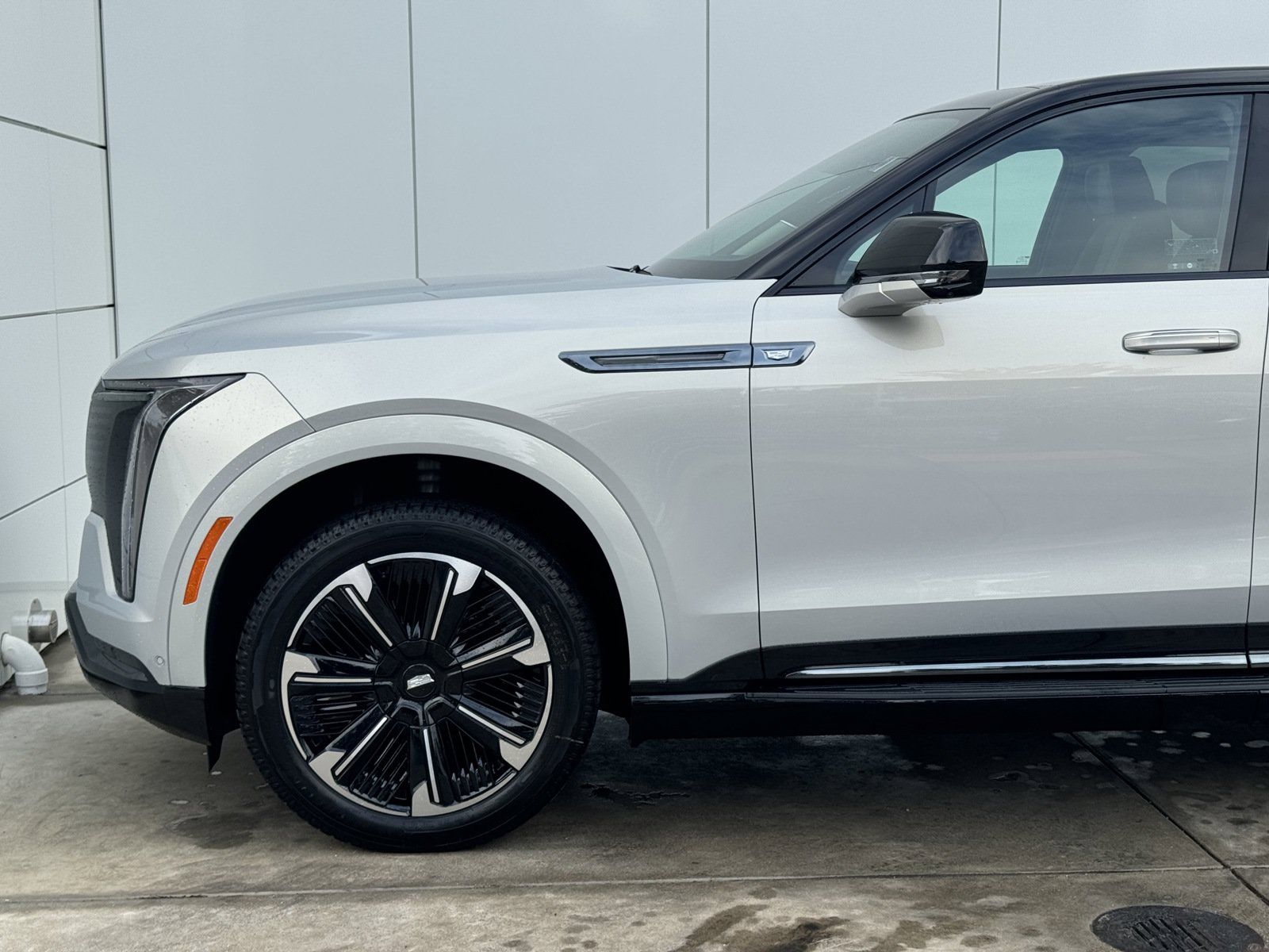 New 2025 Cadillac Escalade IQ Sport 2 AWD/4WD image 4