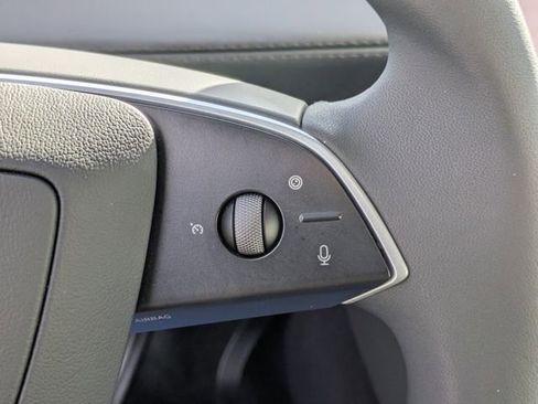 Used 2026 Tesla Model Y 2WD image 17