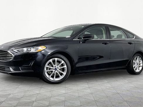 Used 2020 Ford Fusion SE FWD image 1
