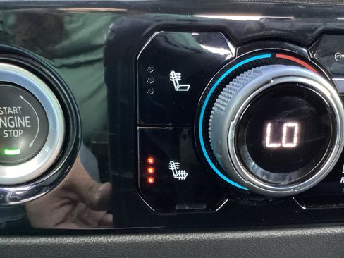 Used 2022 Chevrolet Silverado 1500 LT image 21