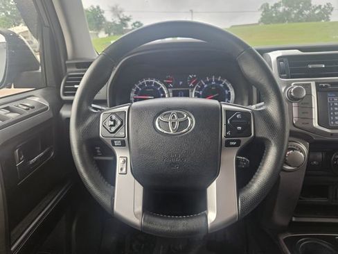 Used 2019 Toyota 4Runner SR5 Premium RWD image 14