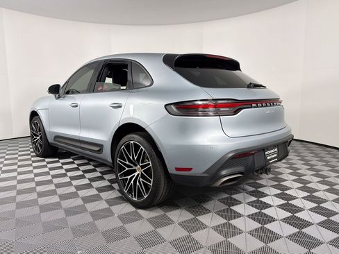 Certified 2024 Porsche Macan AWD/4WD image 3
