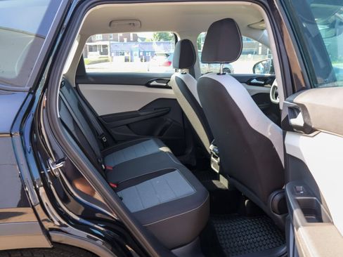 Used 2025 Volkswagen Taos S AWD/4WD image 28