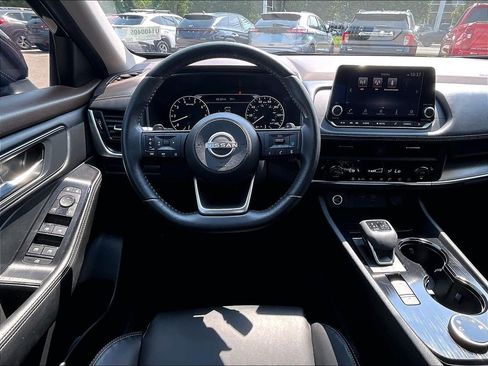 Used 2023 Nissan Rogue SV w/ SV Premium B Package AWD/4WD image 17