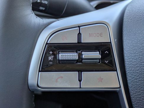 New 2025 Kia Telluride LX image 32