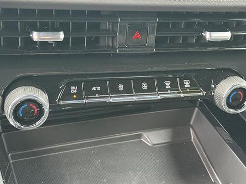 New 2026 Chevrolet Suburban LS image 24