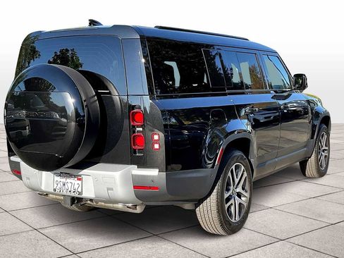 Used 2025 Land Rover Defender 130 S image 15