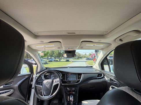 Used 2019 Buick Encore Preferred AWD/4WD image 10