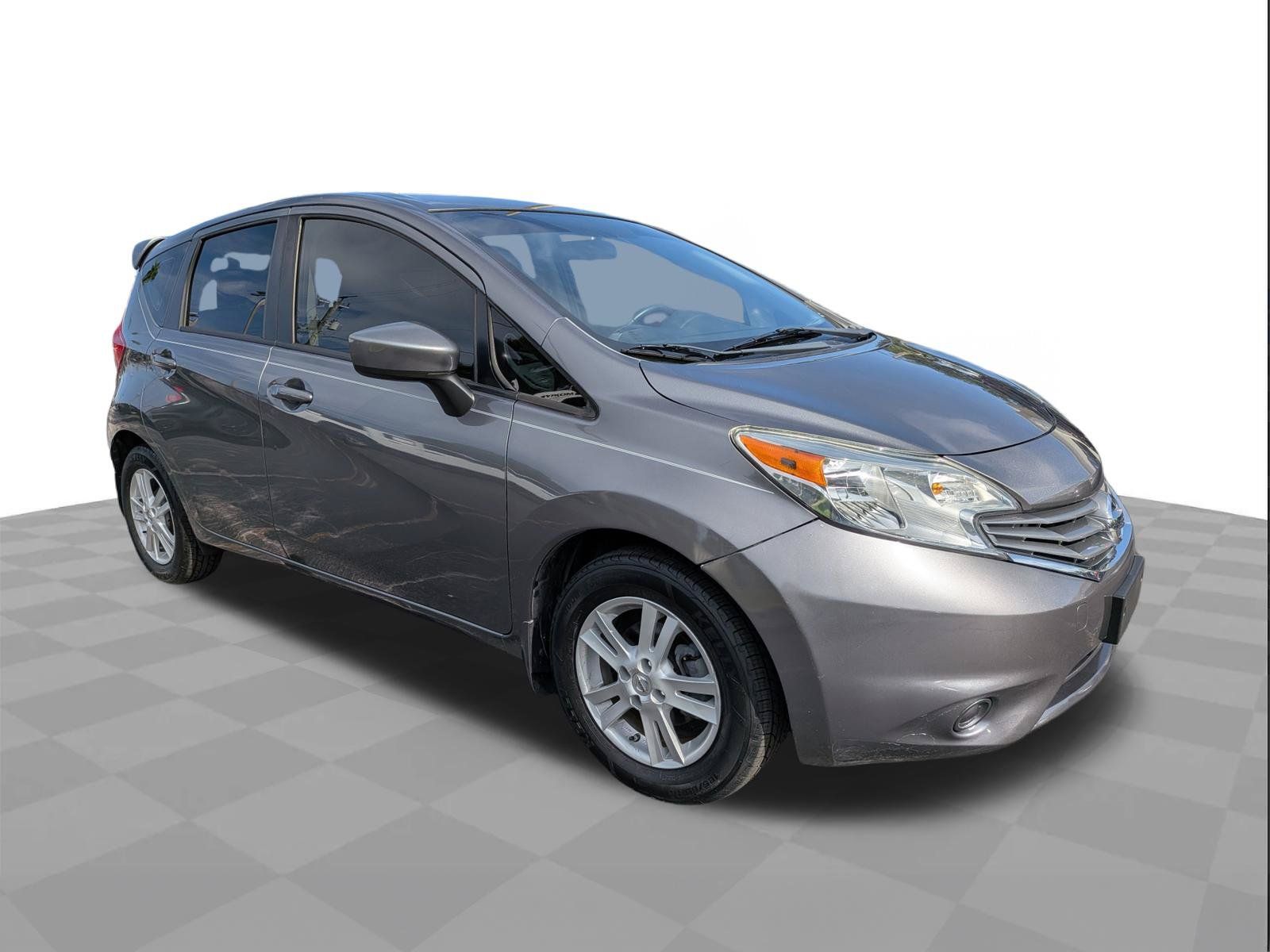 Used 2016 Nissan Versa Note SV w/ Sport Value Package FWD image 2