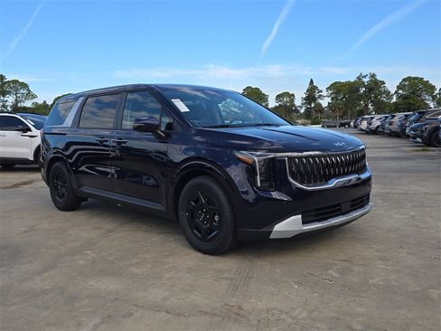 New 2026 Kia Carnival image 2