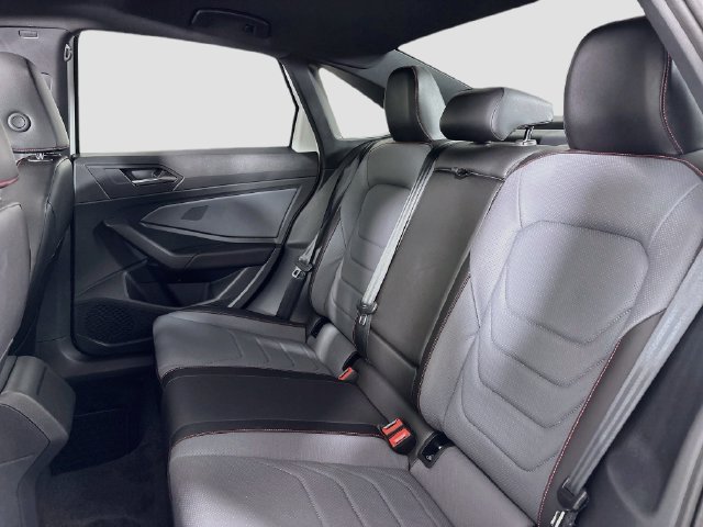 Certified 2026 Volkswagen Jetta GLI Autobahn FWD image 27
