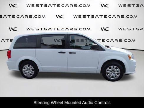 Used 2019 Dodge Grand Caravan SE w/ UConnect Hands-Free Group image 13