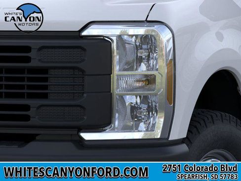 New 2026 Ford F350 XL w/ FX4 Off-Road Package image 18